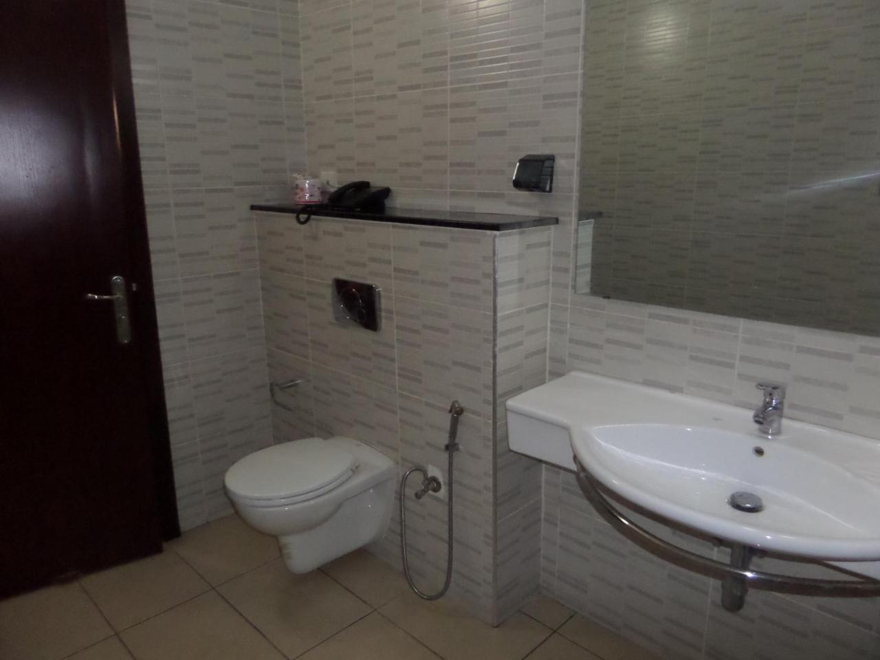 Hotel Newcastle Lagos Oda fotoğraf